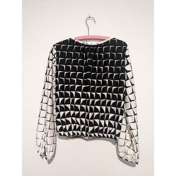 Vintage Judy Bond 70s Black White Crop Qiana Nylon Geo Print Blouse M B42 Disco - Picture 2 of 4